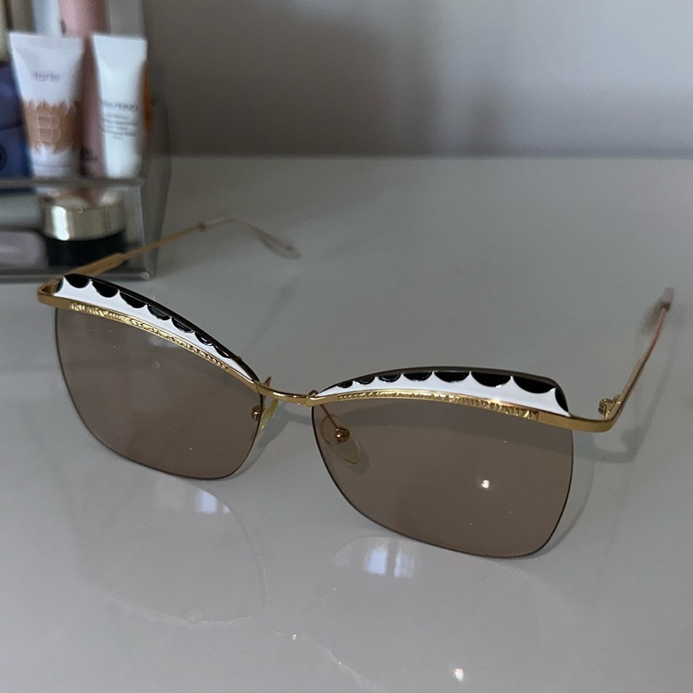 Beautiful Alexander McQueen Sunglasses